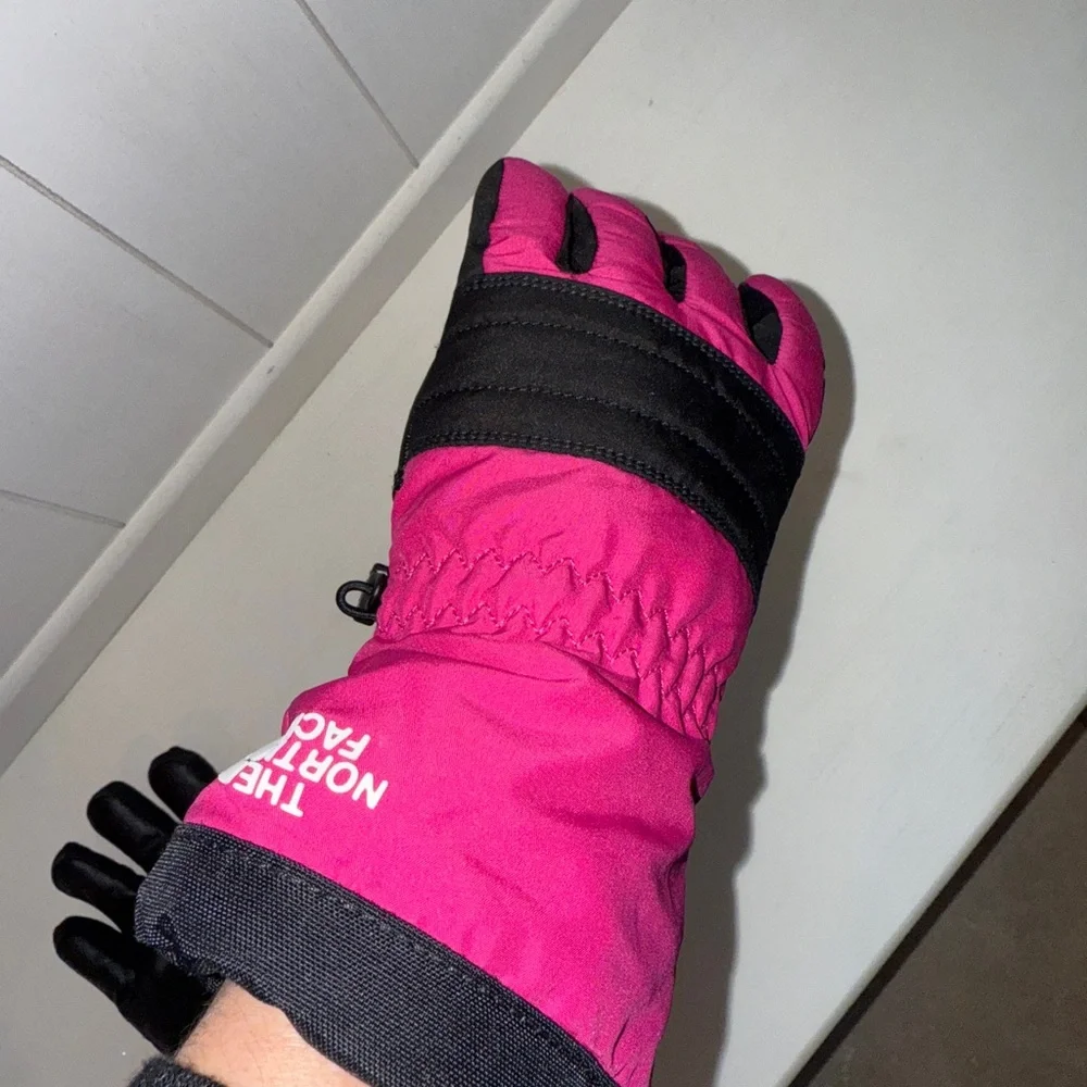 The North Face Fuchsia and Black Winter Gloves